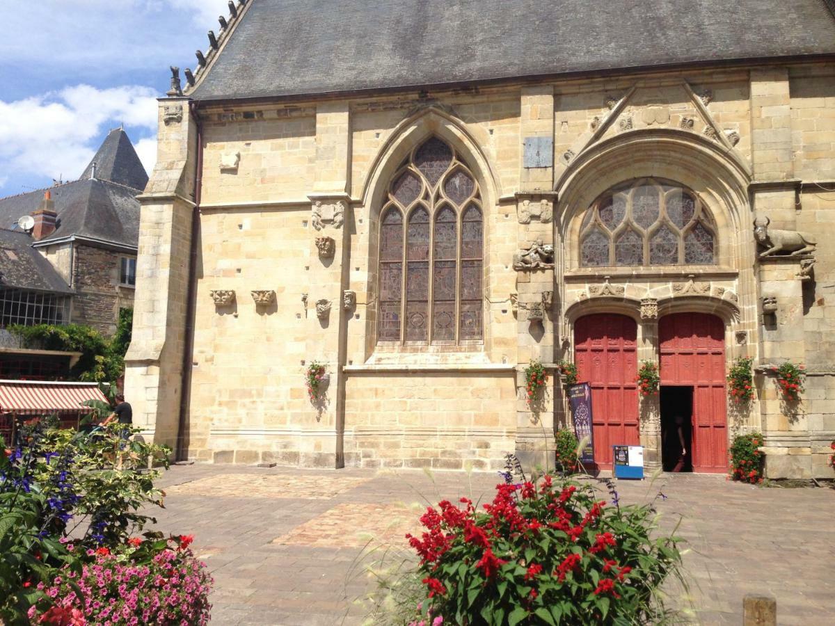 La Ville De Mainguy Josselin Esterno foto